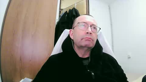 tolon408472 online show from January 18, 1:23 am