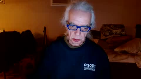 tom112292014 online show from March 9, 3:23 am