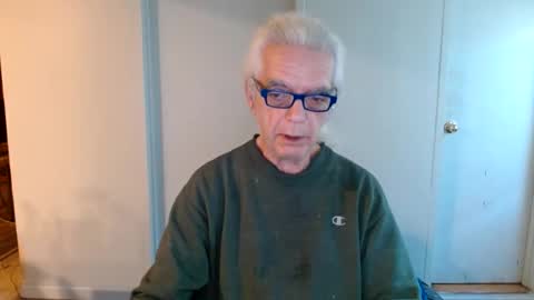 tom112292014 online show from December 2, 1:22 pm