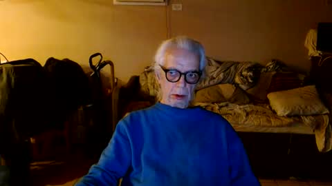 tom112292014 online show from March 26, 2:48 am