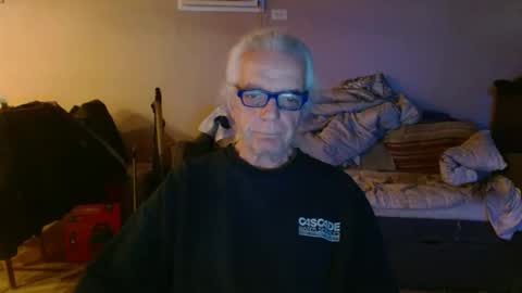 tom112292014 online show from March 11, 12:17 pm