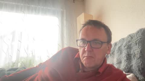 Tom online show from November 14, 1:23 pm