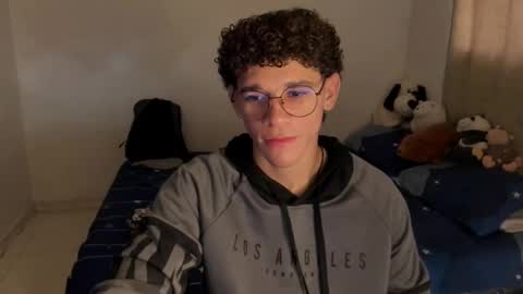 Tom Blue online show from October 27, 4:31 pm