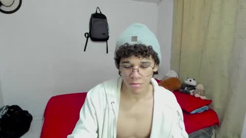 Tom Blue online show from October 1, 12:31 pm