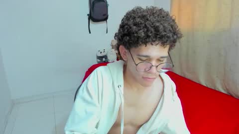 Tom Blue online show from September 11, 2:05 pm