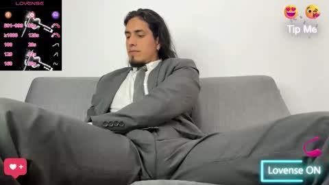 TOM online show from October 3, 7:08 pm