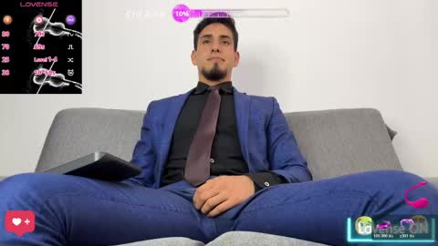 TOM online show from April 3, 5:21 pm