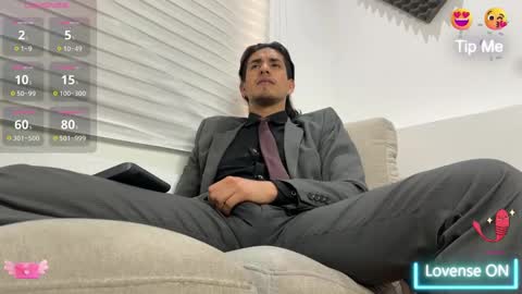 TOM online show from February 20, 6:02 pm