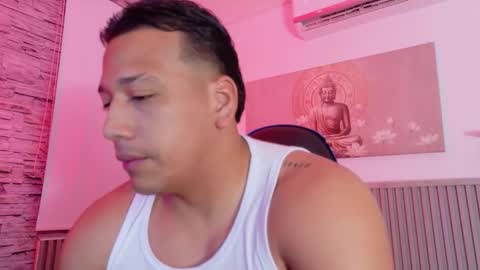 Tom muscle1 online show from December 22, 12:35 pm