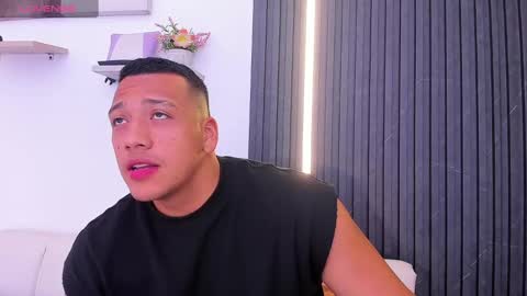 Tom muscle1 online show from September 29, 12:24 pm