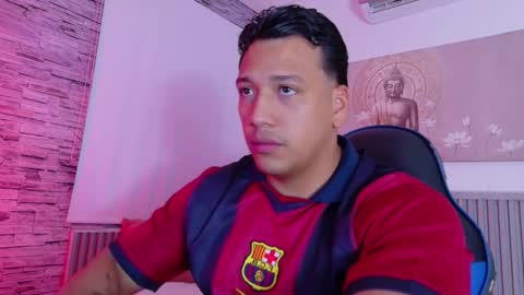 Tom muscle1 online show from March 25, 11:58 am