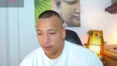 Tom muscle1 online show from December 29, 12:23 pm