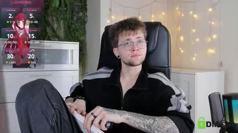 tomas_norton online show from March 6, 3:31 pm