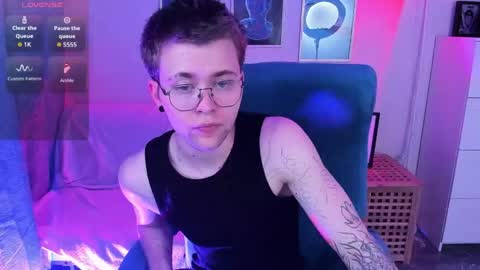 tomas_norton online show from May 27, 9:01 pm