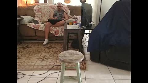 sirmuggsalot online show from April 6, 5:25 pm