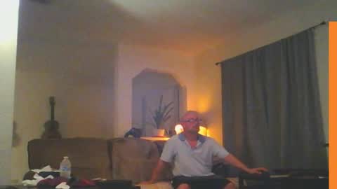 sirmuggsalot online show from March 8, 2:15 am