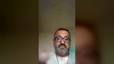 tomcop11111 online show from August 8, 5:03 am