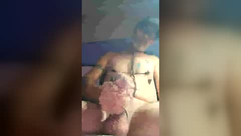 tommgunn25 online show from July 14, 7:12 am