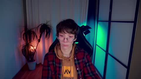 Tommie online show from January 19, 5:37 am