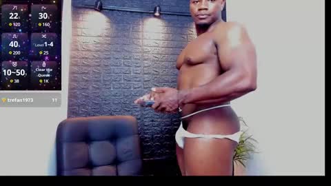 Snapshot of tommike388 chatting on February 8, 10:19 pm Tom Mike online show from February 8, 10:19 pm