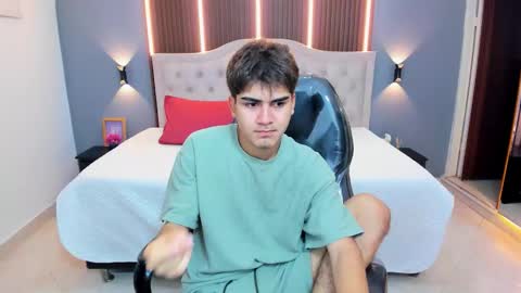 Tommy  online show from January 7, 3:22 am