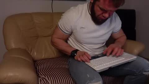  tommy burnzzz  online show from December 20, 2:41 am