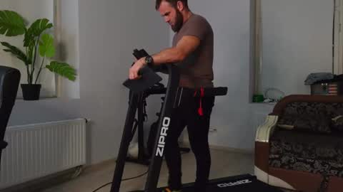  tommy burnzzz  online show from January 13, 4:44 pm