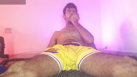   Thomas    online show from February 16, 7:23 pm