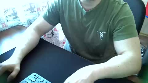 Tommi Li online show from February 23, 8:22 am