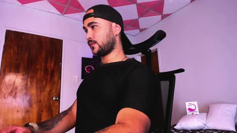 tommy_sccott online show from December 21, 4:09 am