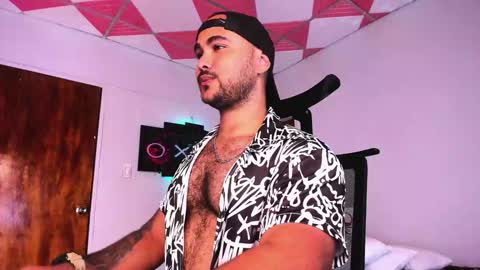 tommy_sccott online show from December 15, 4:29 am