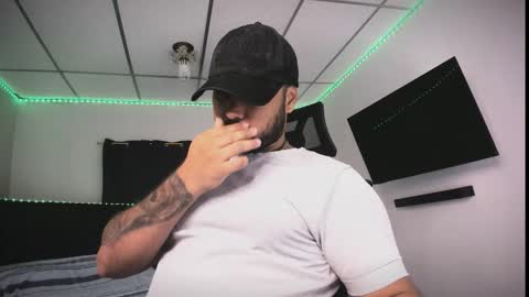 tommy_sccott online show from February 15, 9:23 pm