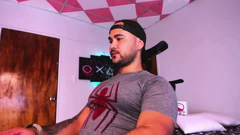 tommy_sccott online show from December 13, 5:27 am