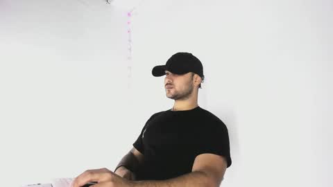 tommy_sccott online show from October 2, 12:36 am