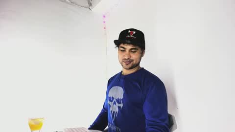 tommy_sccott online show from September 30, 12:17 am