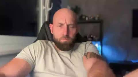 Thomas Fit online show from July 6, 8:10 pm