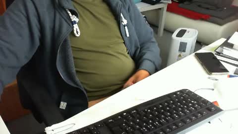 Tom online show from October 7, 10:41 am