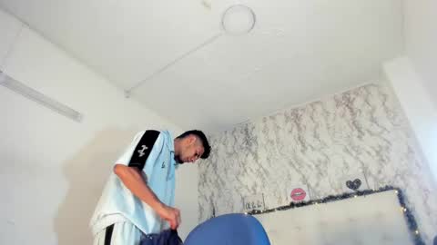 tomwagner_ online show from January 9, 1:56 pm