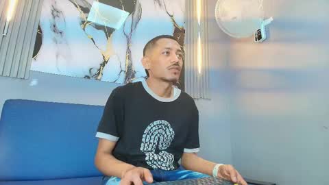 tony_kurt online show from November 26, 10:35 pm