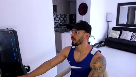 tony muscle1 online show from March 2, 5:09 pm