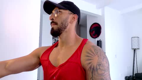 tony muscle1 online show from January 5, 6:55 pm