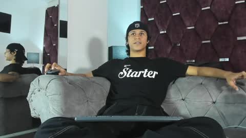 Tony Benedetti online show from April 9, 8:15 pm