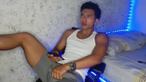 tonydesire_ online show from May 9, 8:21 pm