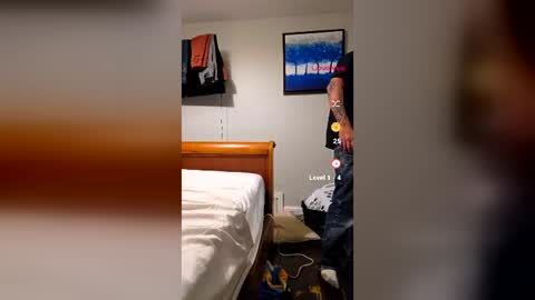 tonytonytony3001 online show from July 31, 2:44 am
