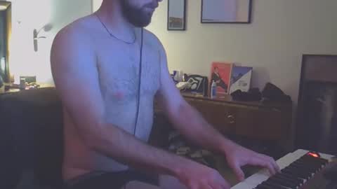 tootsybird online show from February 9, 11:09 pm