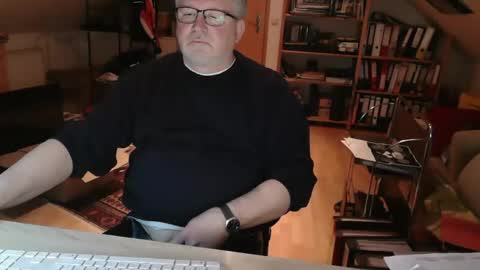 toto758 online show from February 18, 9:01 pm