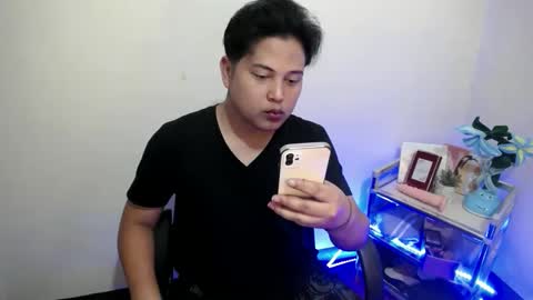 toughcockcrodile online show from January 9, 9:16 am