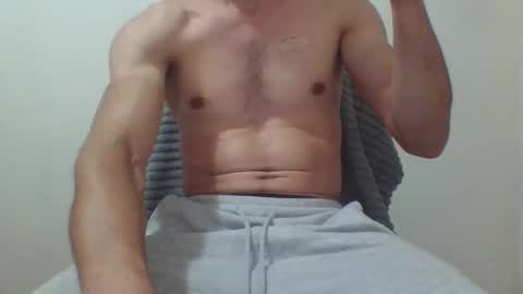 Toy boy make m cum online show from June 9, 7:37 pm
