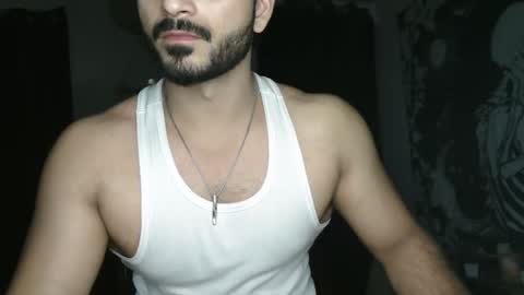 travisandnina online show from February 18, 1:15 am