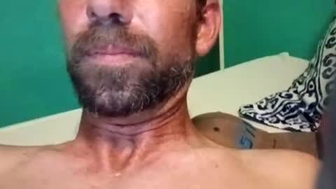 treemandude6867 online show from June 26, 1:20 am